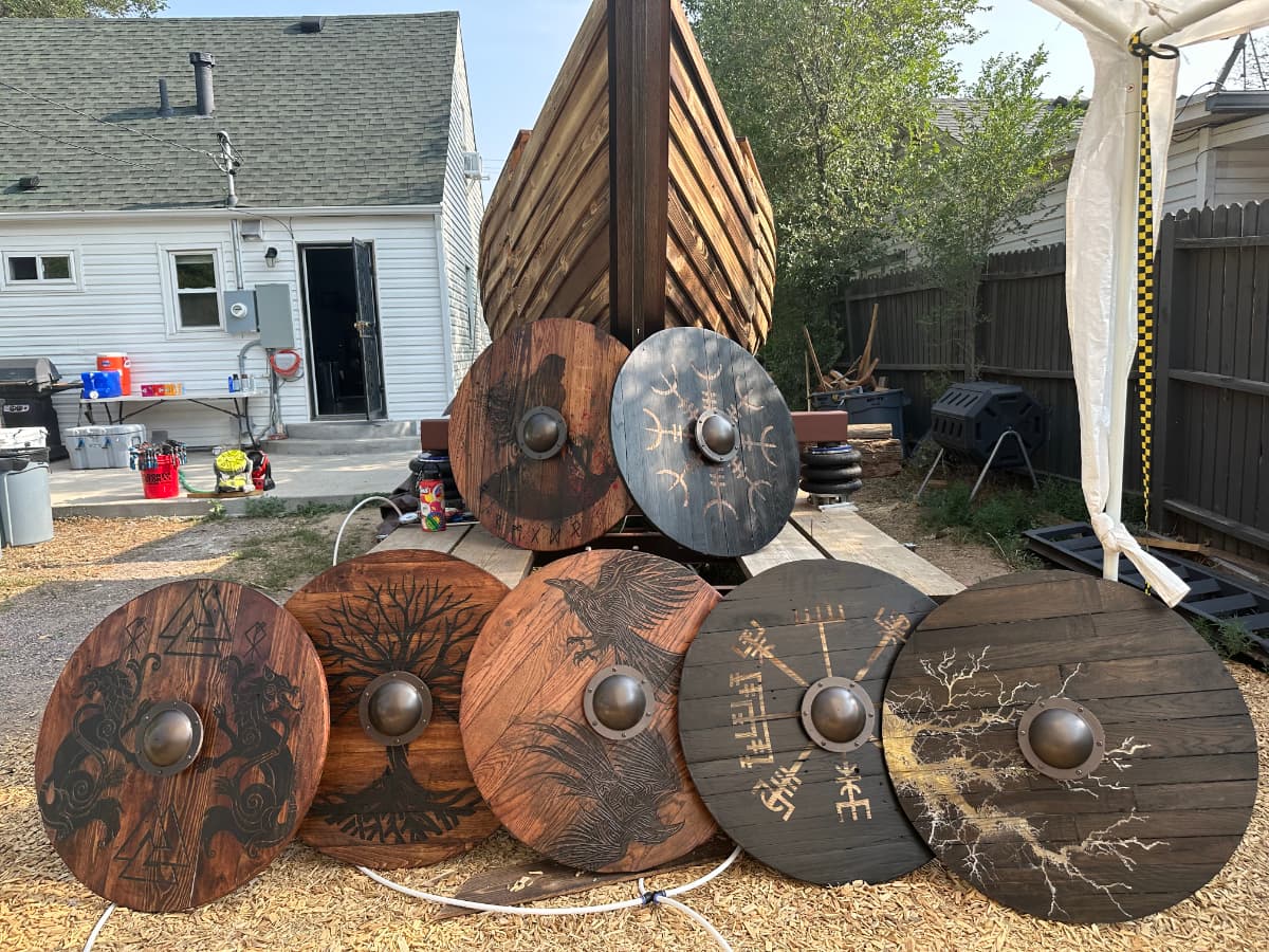 Fable Bound viking shields with the partial
ship